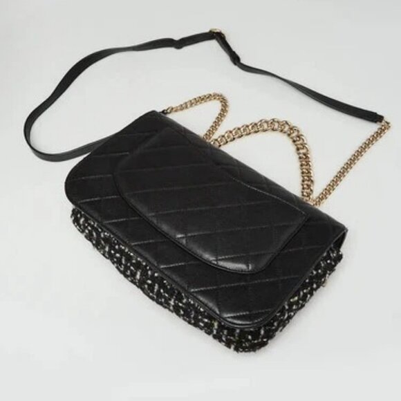 Chanel Black Tweed Quilted Lambskin Leather Medium Flap Bag - Picture 3 of 10